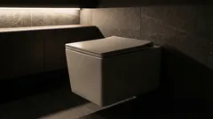 Čtvercová toaleta: drahá, módní, ale nepohodlná – 7 faktů, které byste měli vědět před nákupem